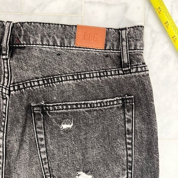 Bdg URBAN OUTFITTERS Slim Straight distressed high waisted button fly jeans 28 - Picture 6 of 12
